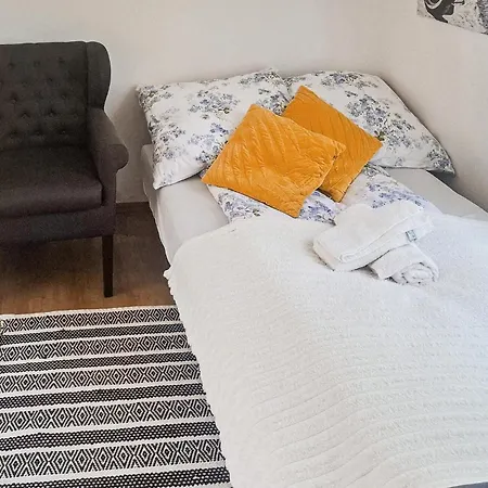 بيت للعطل Nice Home In Dargobadz With Wifi *