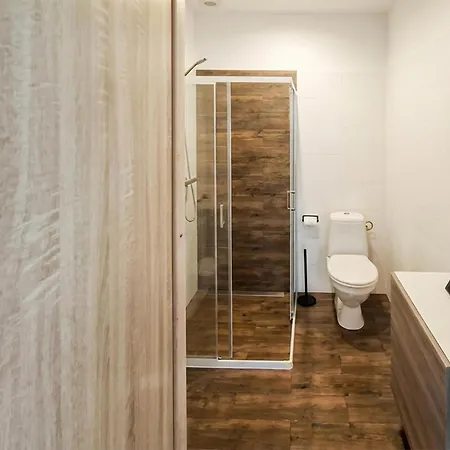 بيت للعطل Nice Home In Dargobadz With Wifi